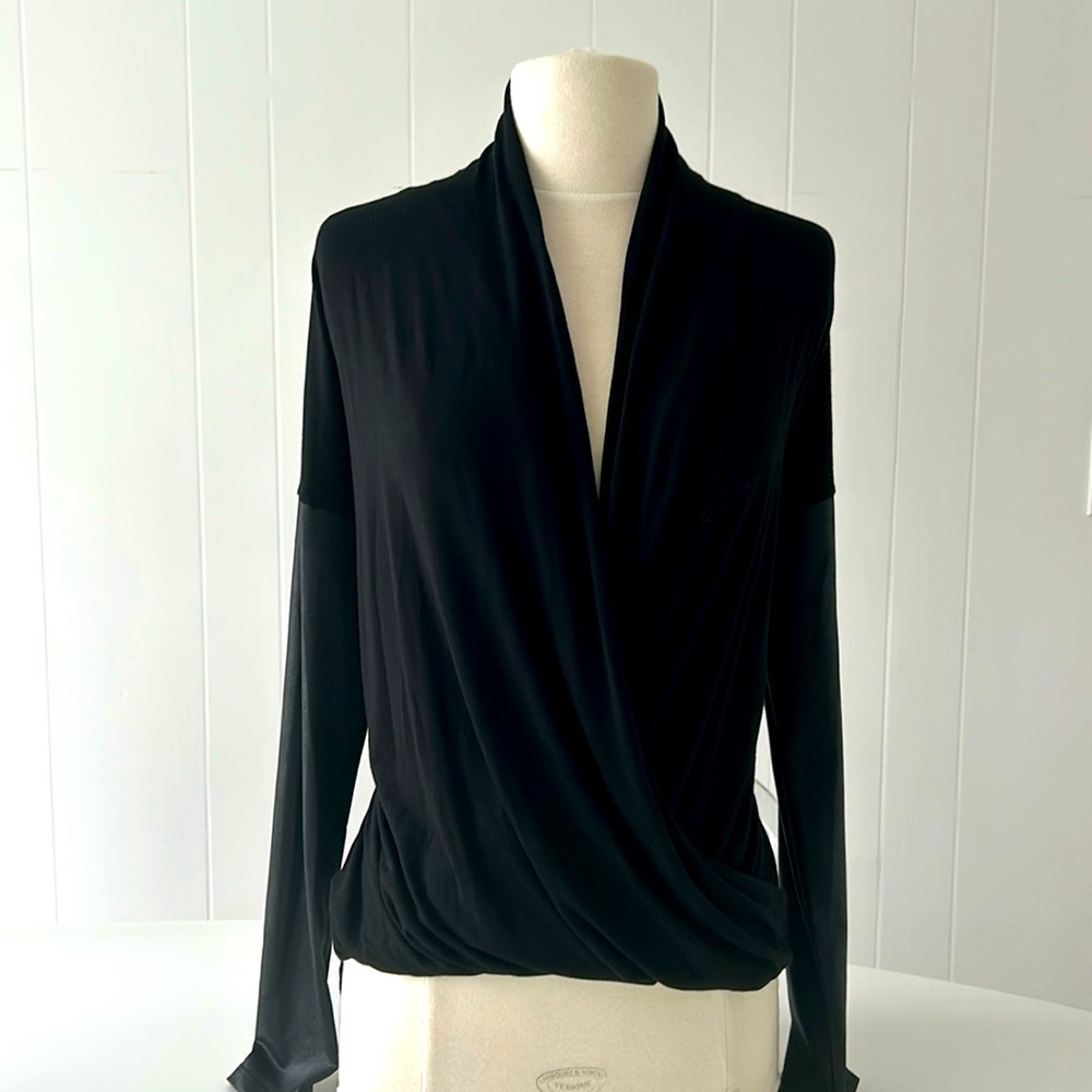 Ariella crossover wrap top with vegan leather sleeves size M in black